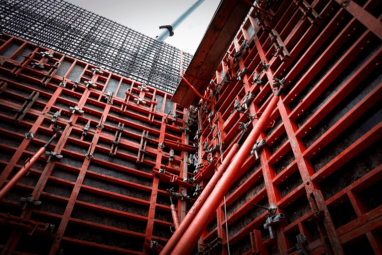 coffrage en panneaux d'acier